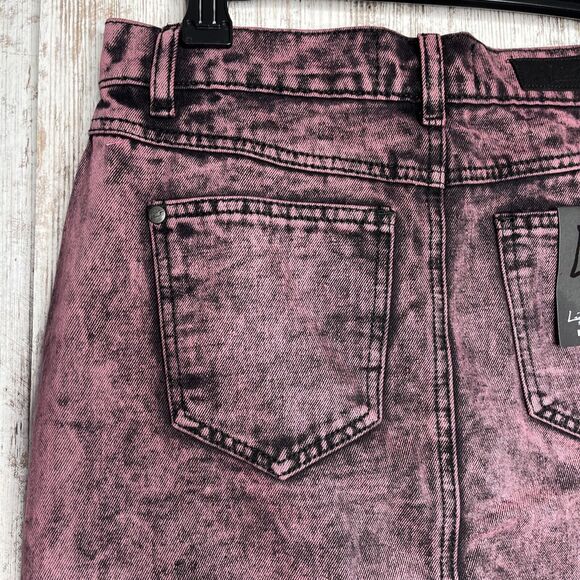 NWT Liquor N Poker Curve Cotton Pink Tie Dye Denim Skirt Size 8 NWT - Picture 6 of 9